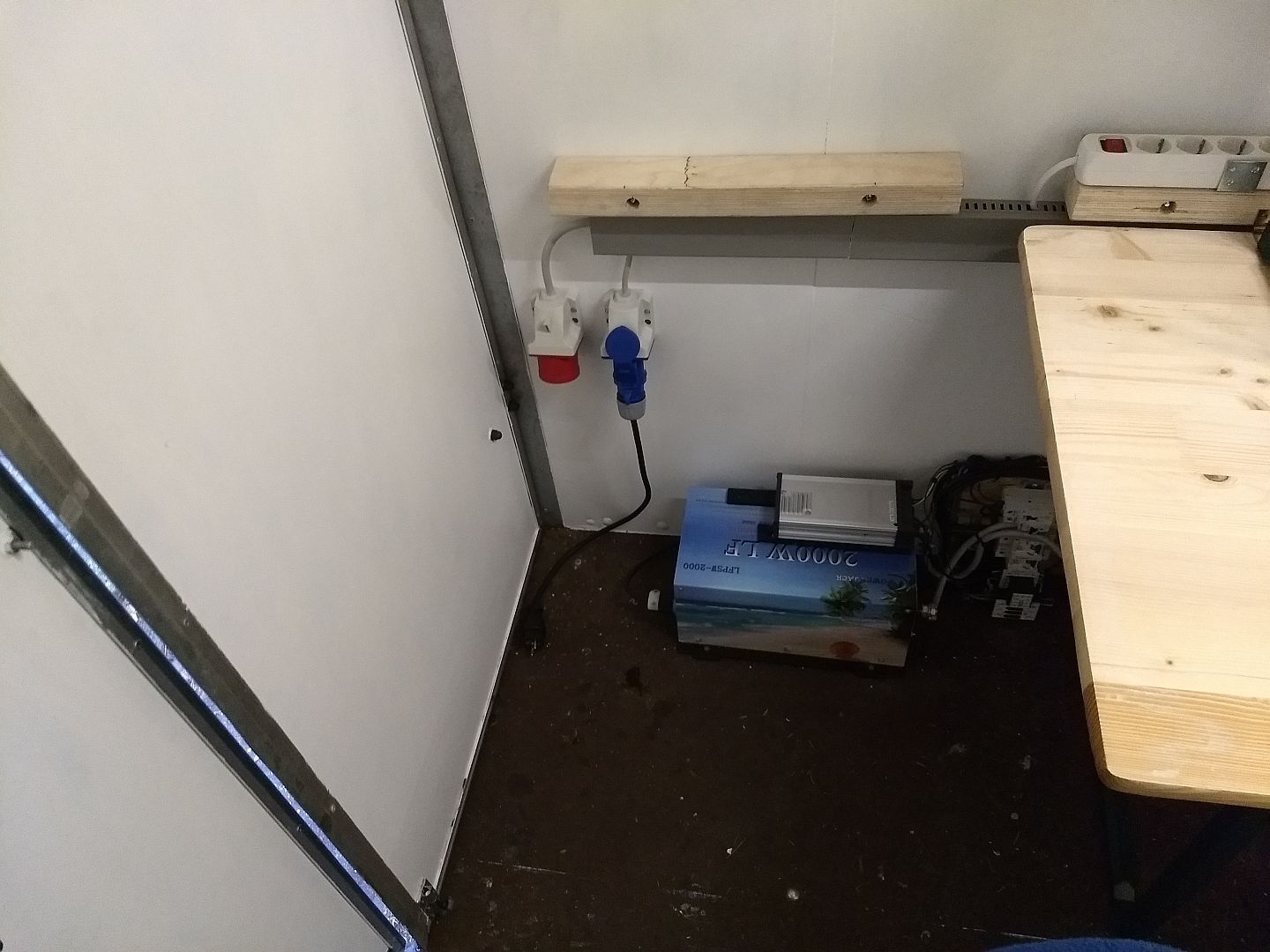 Kabeldurchf&uuml;hrung